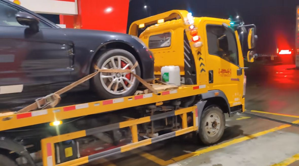随州行车途中遇到突发状况该如何呼叫道路救援？